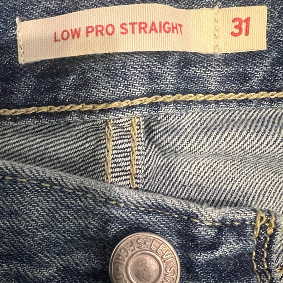 Levi's Women's Low Pro Straight Jeans - Picture 5 of 7